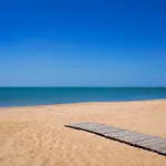 Casa vacanze Stunning Home In La Faute-Sur-Mer With Heated Swimming Pool *