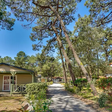 3 Bedroom Awesome In La Faute-sur-Mer